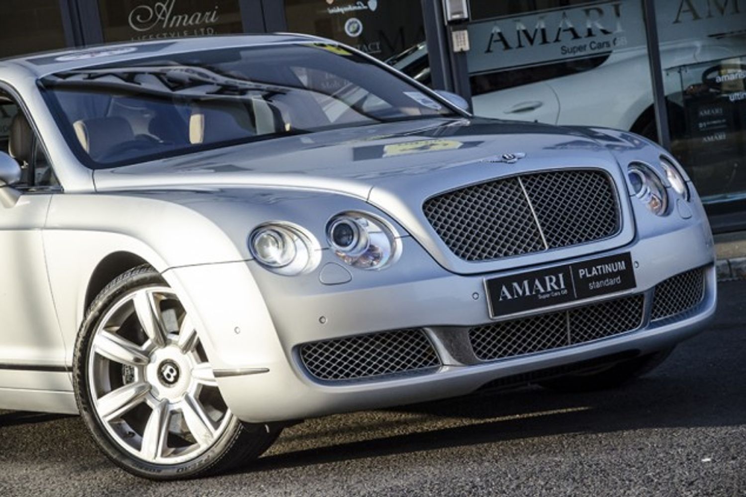 BENTLEY CONTINENTAL FLYING SPUR SALOON 6.0 W12 Auto