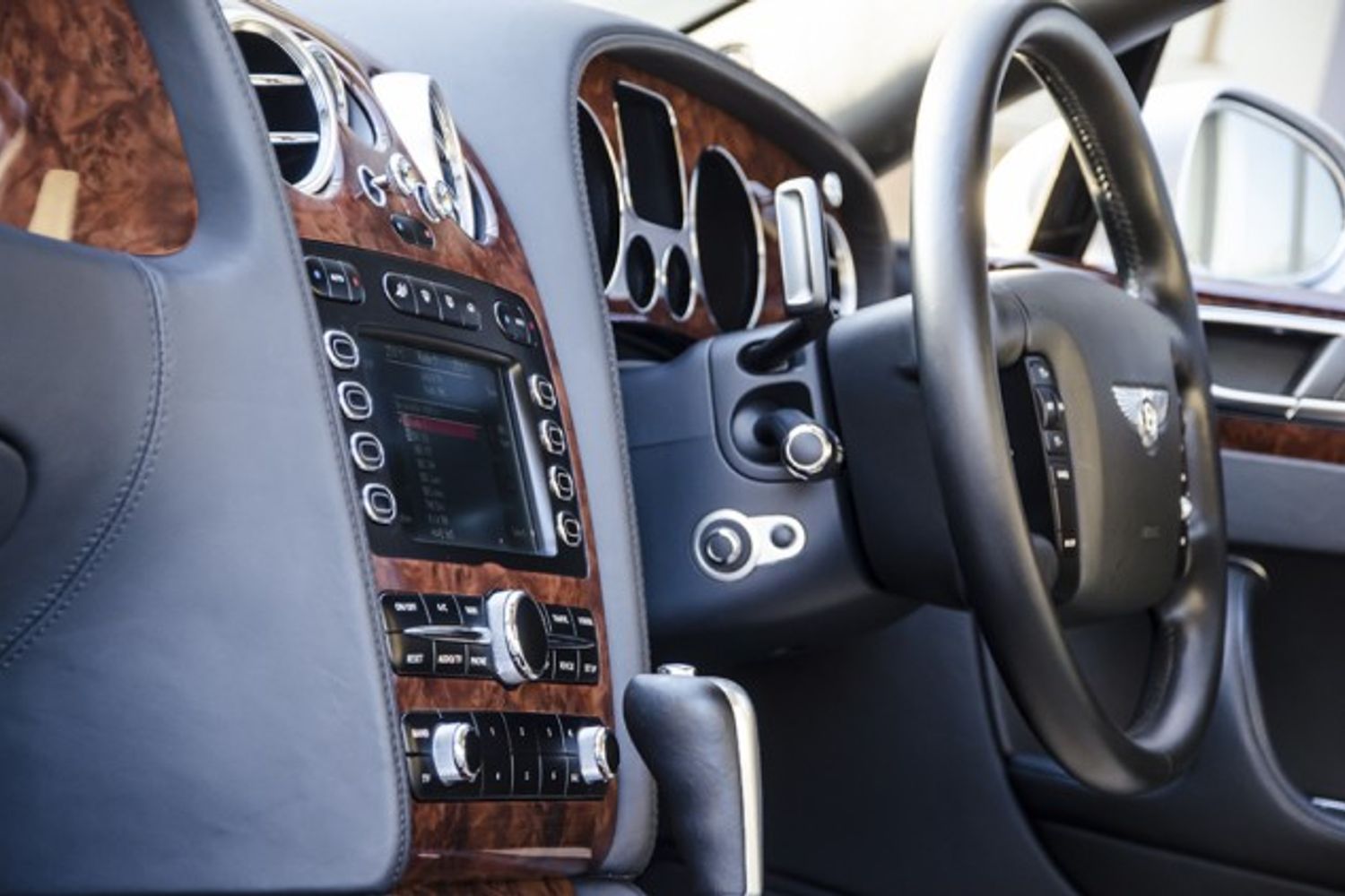 BENTLEY CONTINENTAL FLYING SPUR SALOON 6.0 W12 Auto