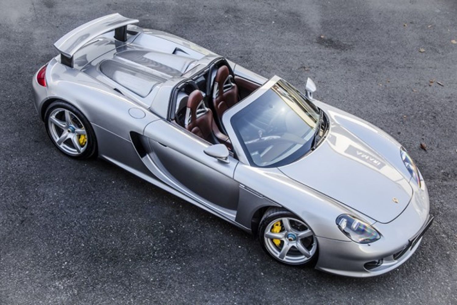 PORSCHE Carrera  GT