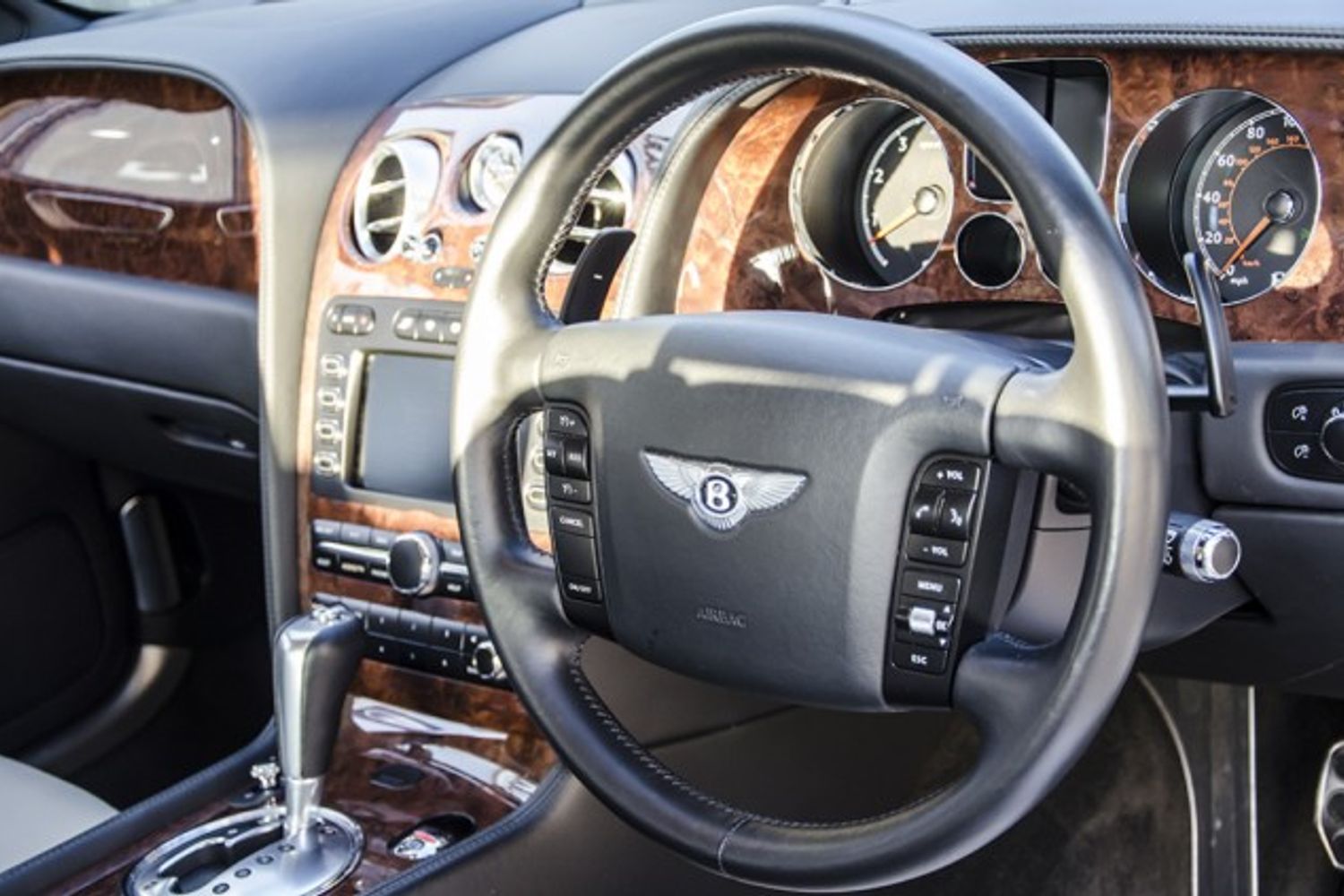 BENTLEY CONTINENTAL FLYING SPUR SALOON 6.0 W12 Auto