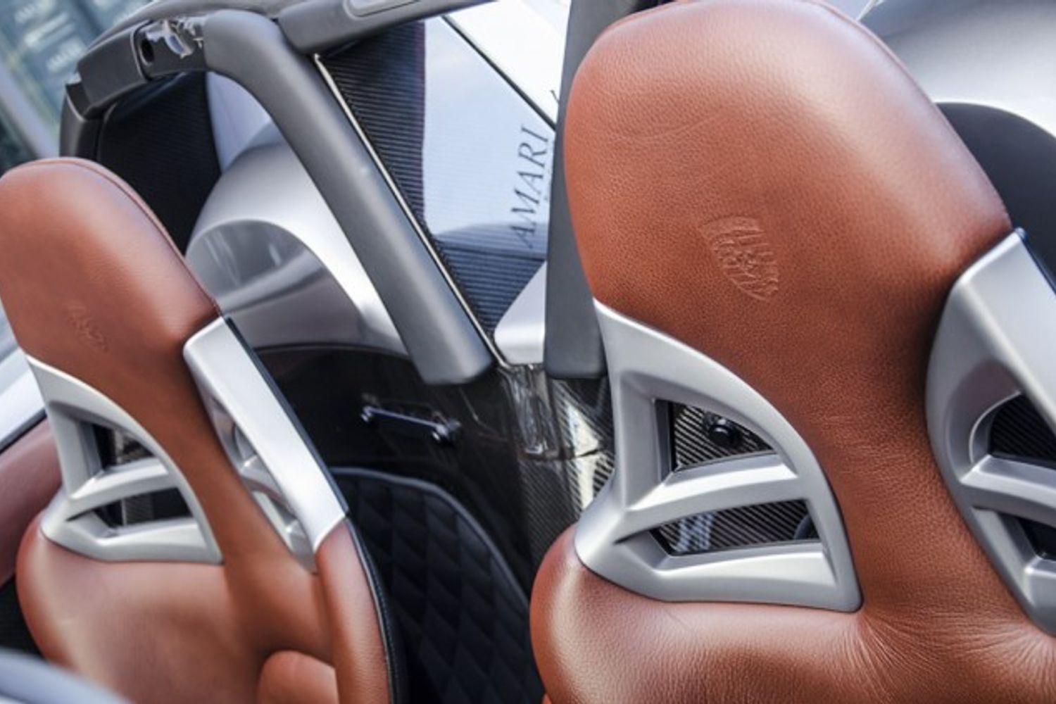 PORSCHE Carrera  GT