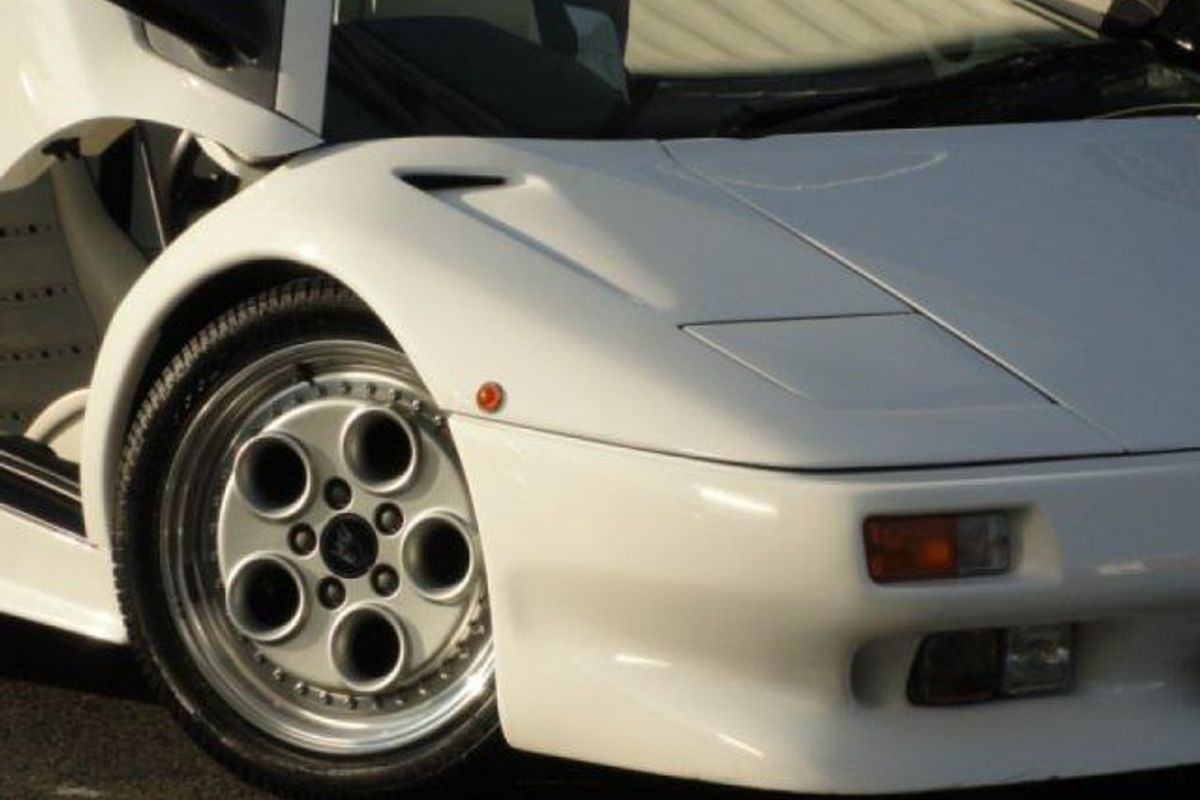 LAMBORGHINI DIABLO