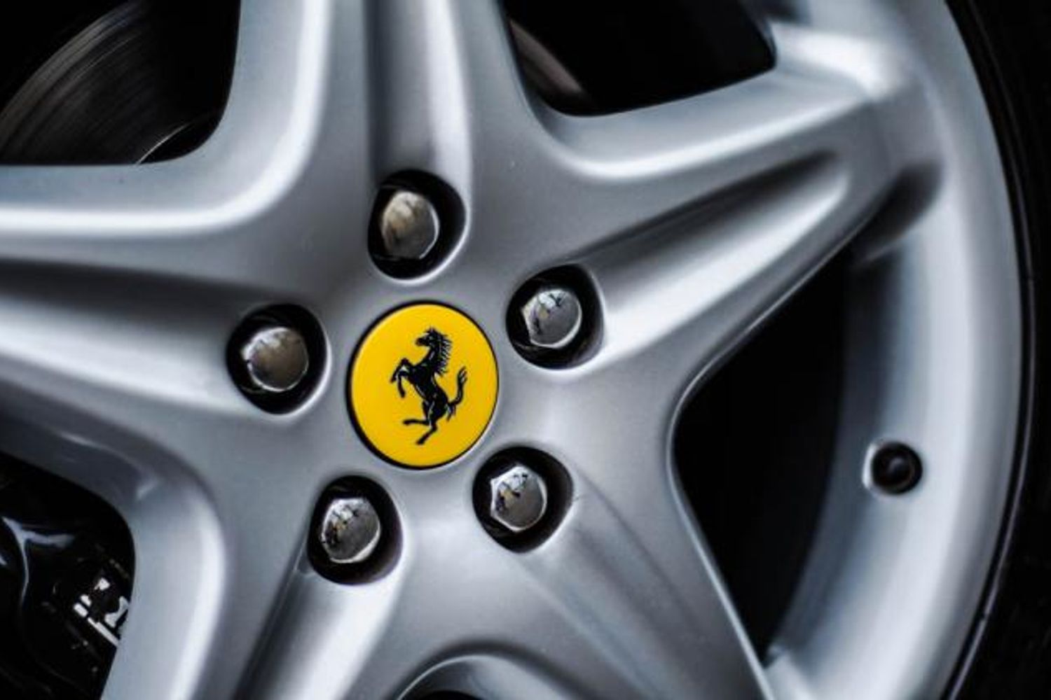 FERRARI F355 COUPE Berlinetta