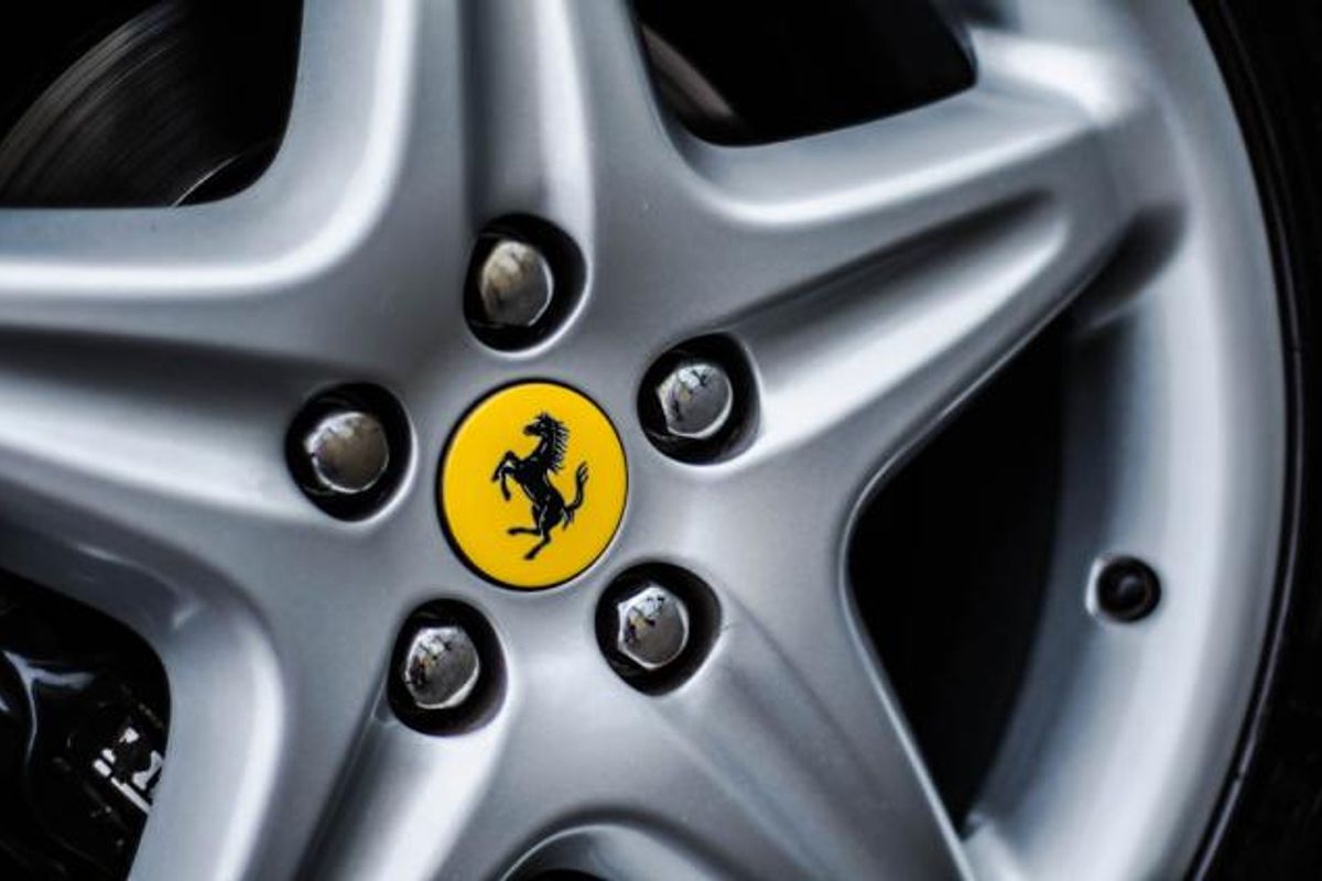 FERRARI F355 COUPE Berlinetta