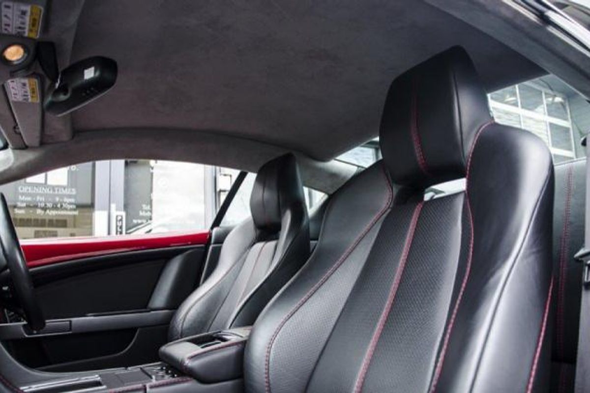 ASTON MARTIN DB9 COUPE V12 Touchtronic Auto