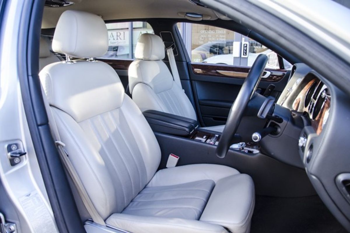 BENTLEY CONTINENTAL FLYING SPUR SALOON 6.0 W12 Auto
