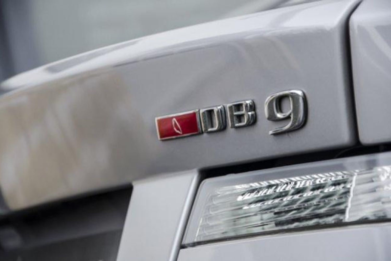 ASTON MARTIN DB9 COUPE V12 Touchtronic Auto