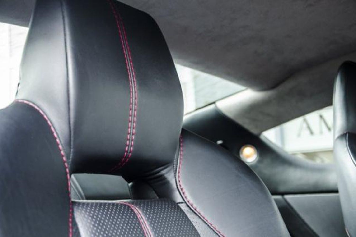ASTON MARTIN DB9 COUPE V12 Touchtronic Auto