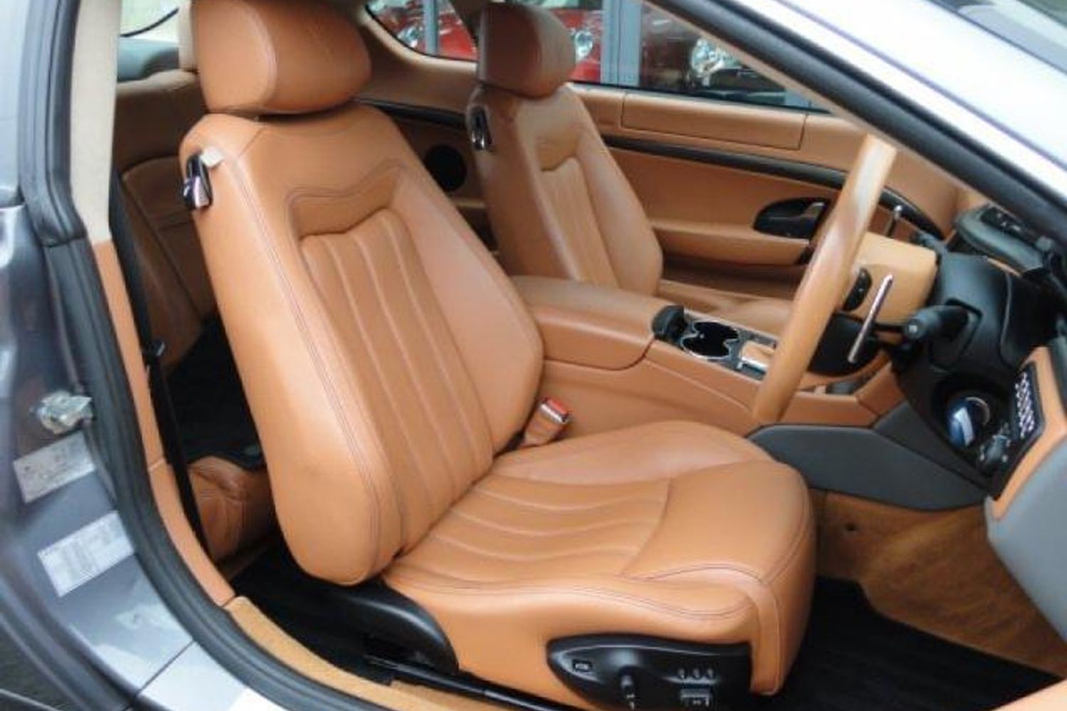 MASERATI GRANTURISMO COUPE V8 Auto