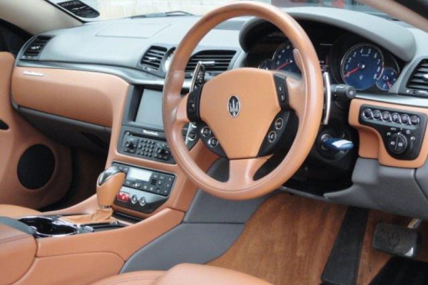 MASERATI GRANTURISMO COUPE V8 Auto