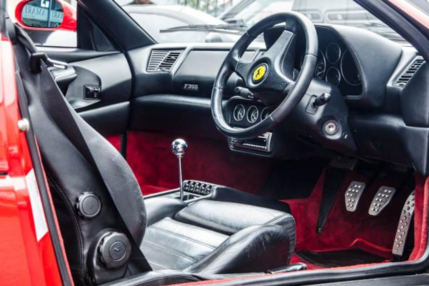 FERRARI F355 COUPE Berlinetta