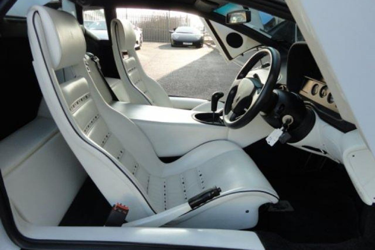 LAMBORGHINI DIABLO