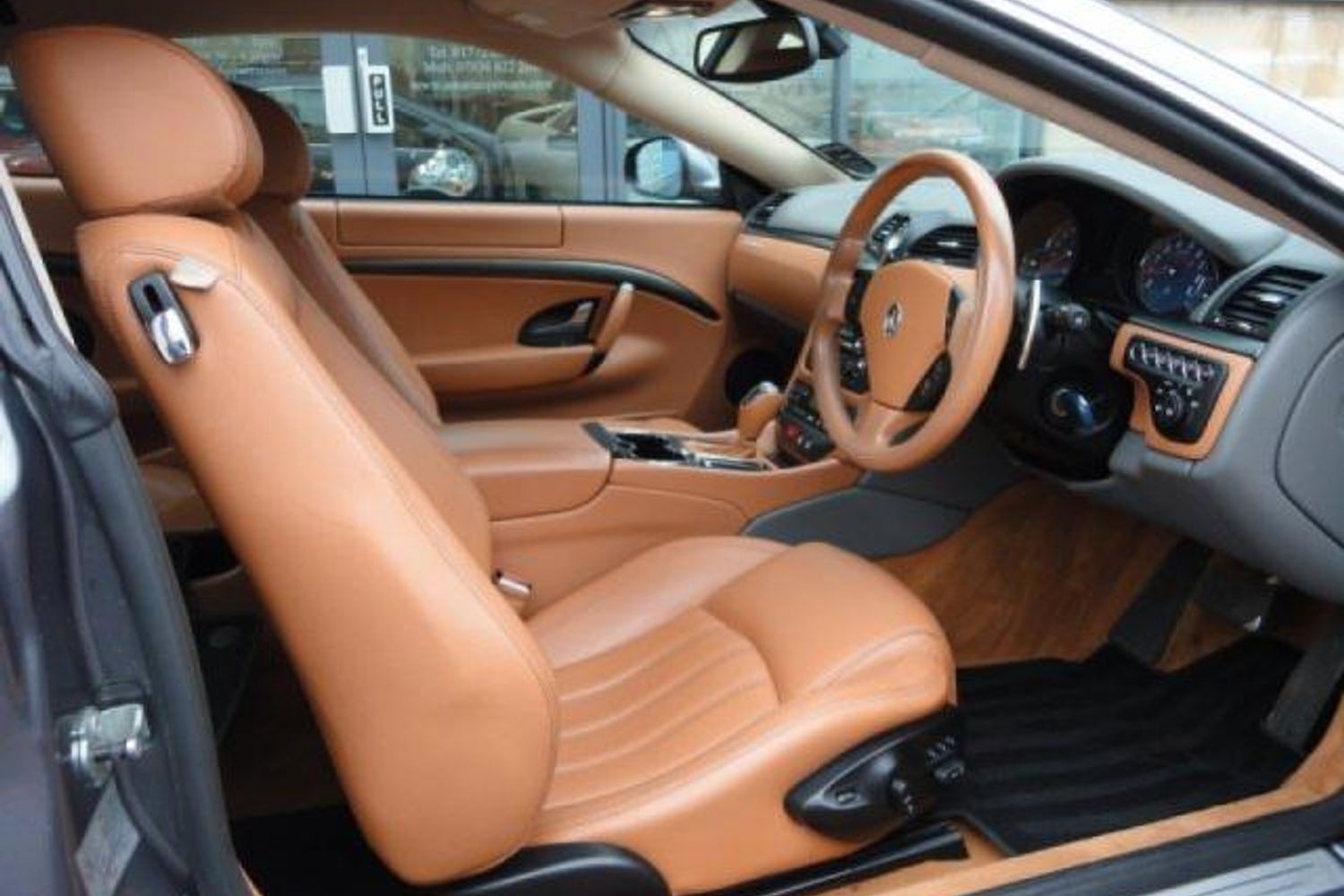 MASERATI GRANTURISMO COUPE V8 Auto