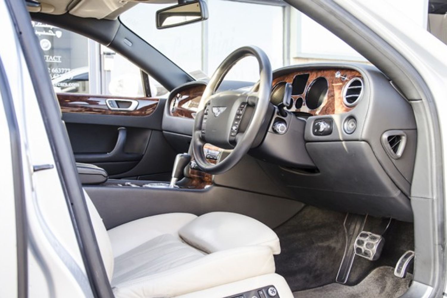 BENTLEY CONTINENTAL FLYING SPUR SALOON 6.0 W12 Auto