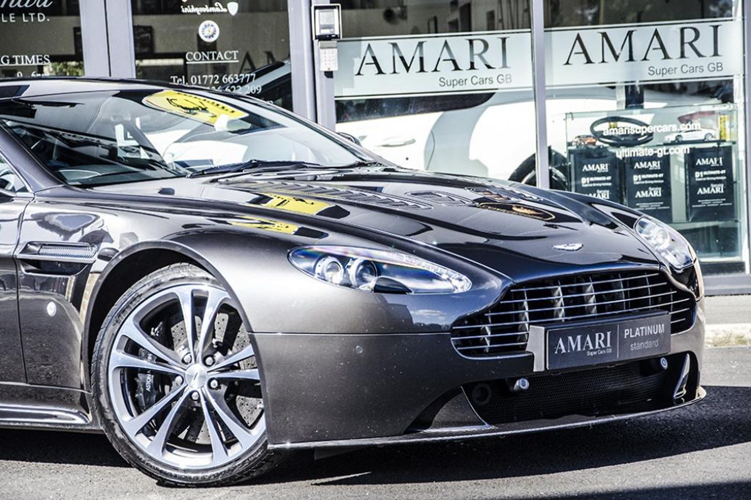 ASTON MARTIN V12 VANTAGE COUPE SPECIAL EDITIONS 2dr