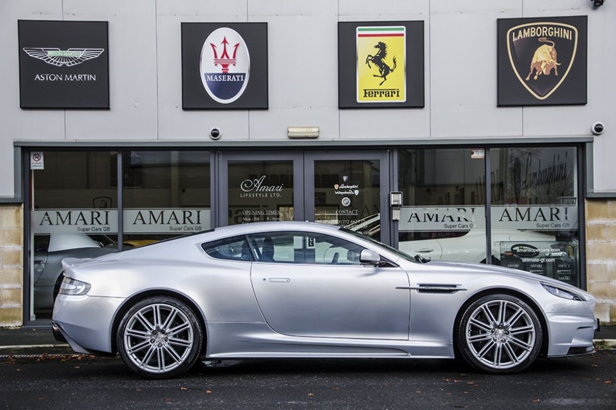 ASTON MARTIN DBS COUPE V12