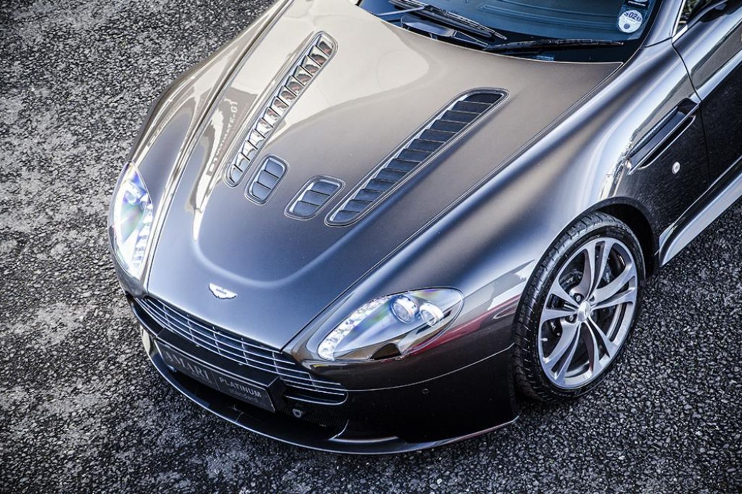 ASTON MARTIN V12 VANTAGE COUPE SPECIAL EDITIONS 2dr