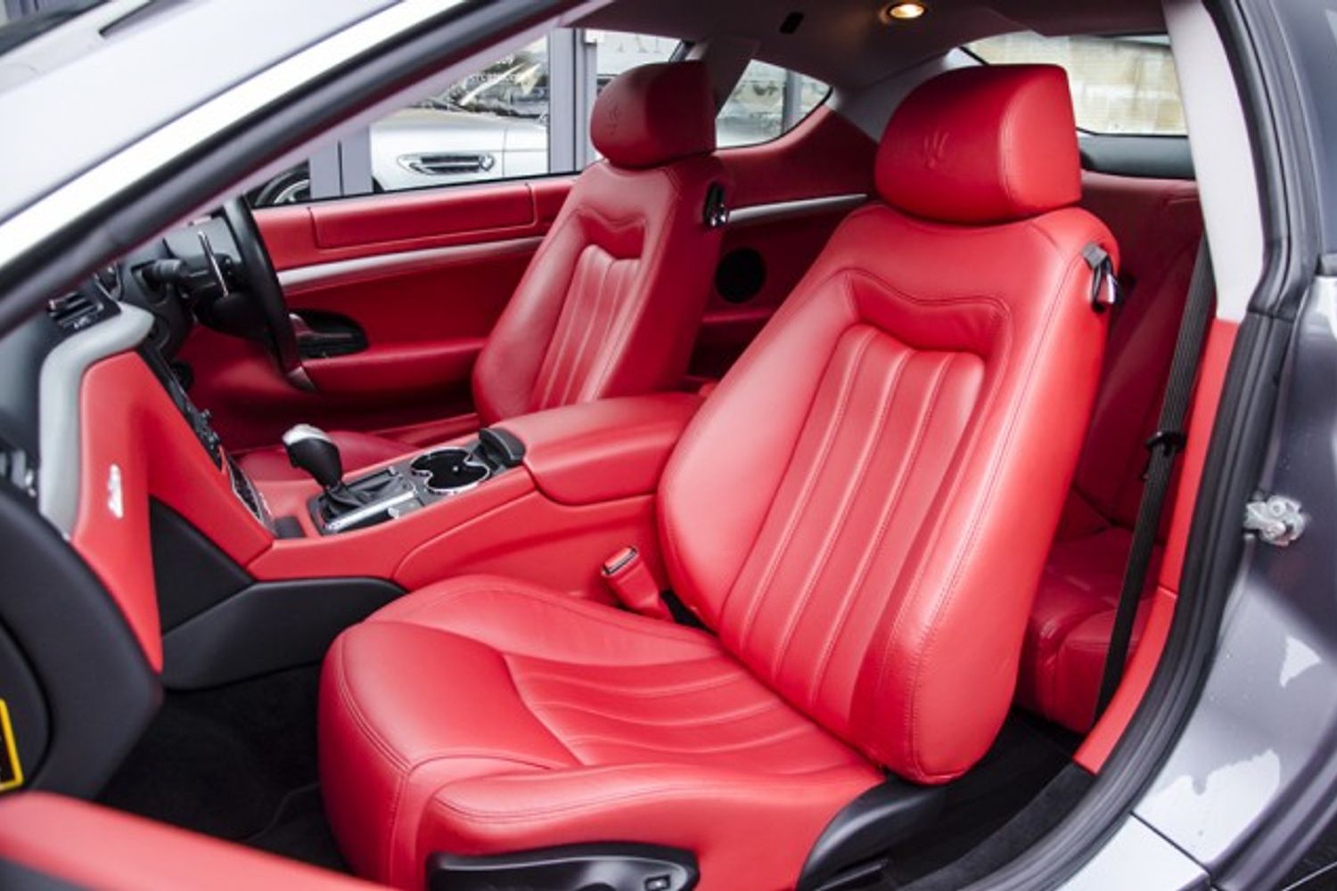 MASERATI GRANTURISMO COUPE V8 Auto