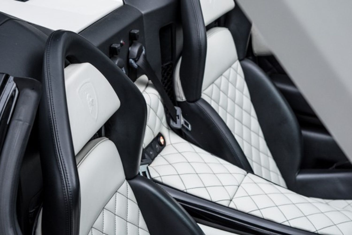 LAMBORGHINI MURCIELAGO Roadster LP 640 E Gear
