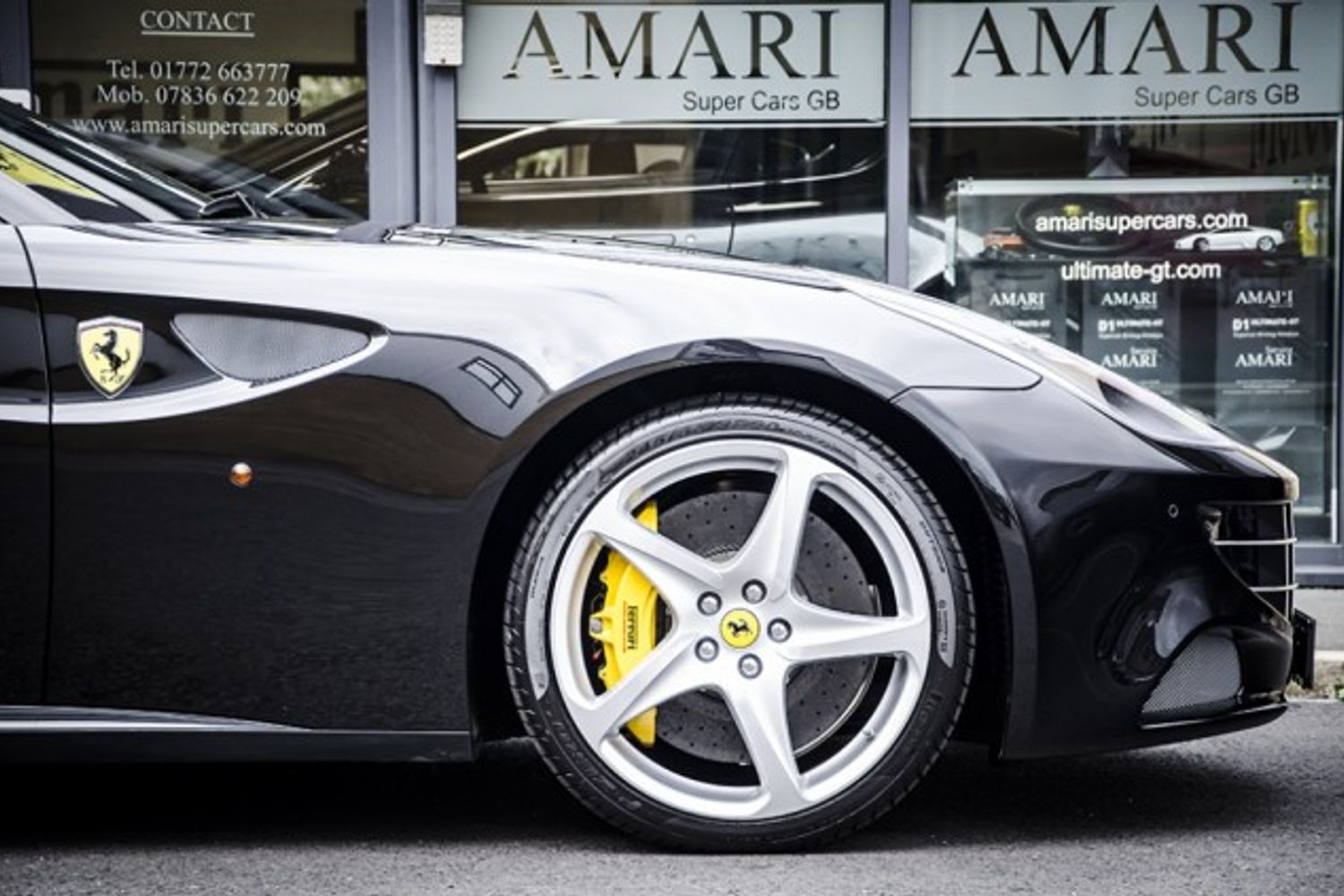 FERRARI FF COUPE 2dr Auto