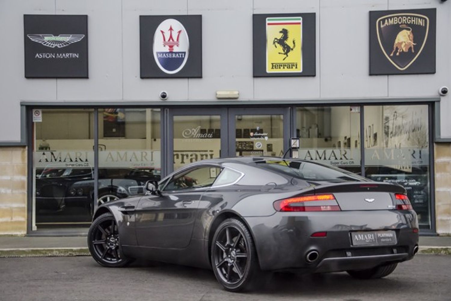 ASTON MARTIN V8 VANTAGE COUPE 2dr