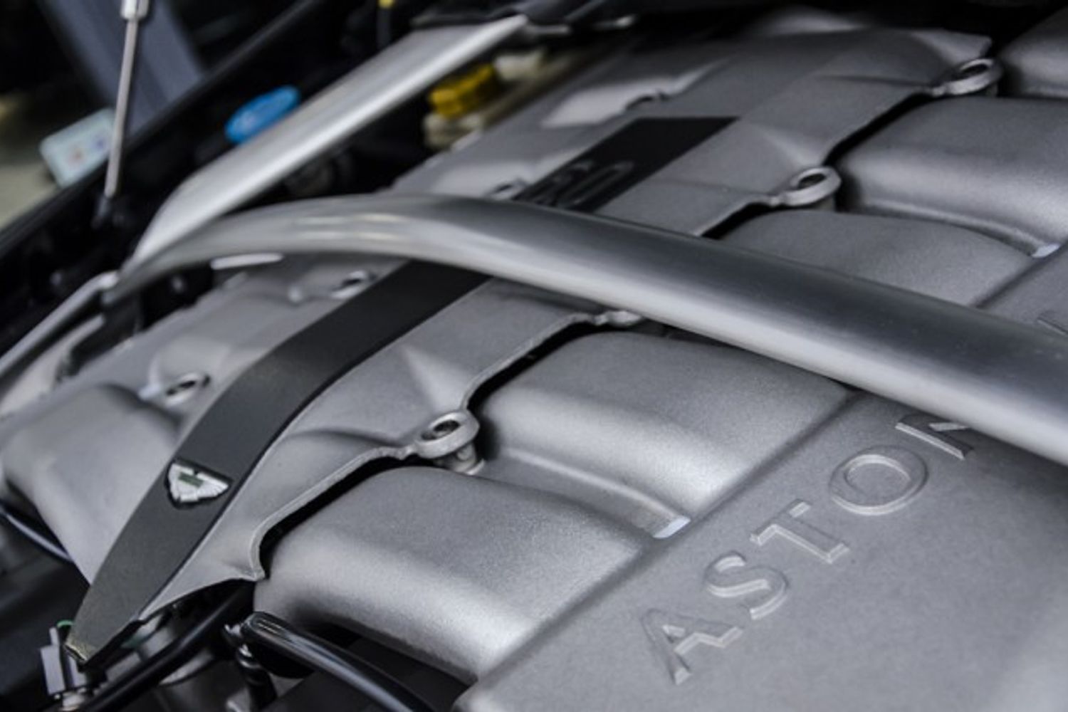 ASTON MARTIN DB9 COUPE V12 Touchtronic Auto