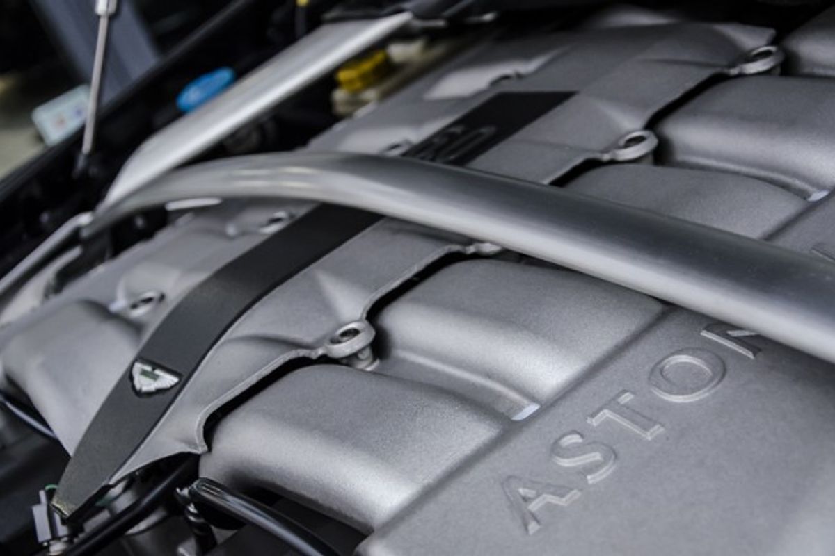 ASTON MARTIN DB9 COUPE V12 Touchtronic Auto