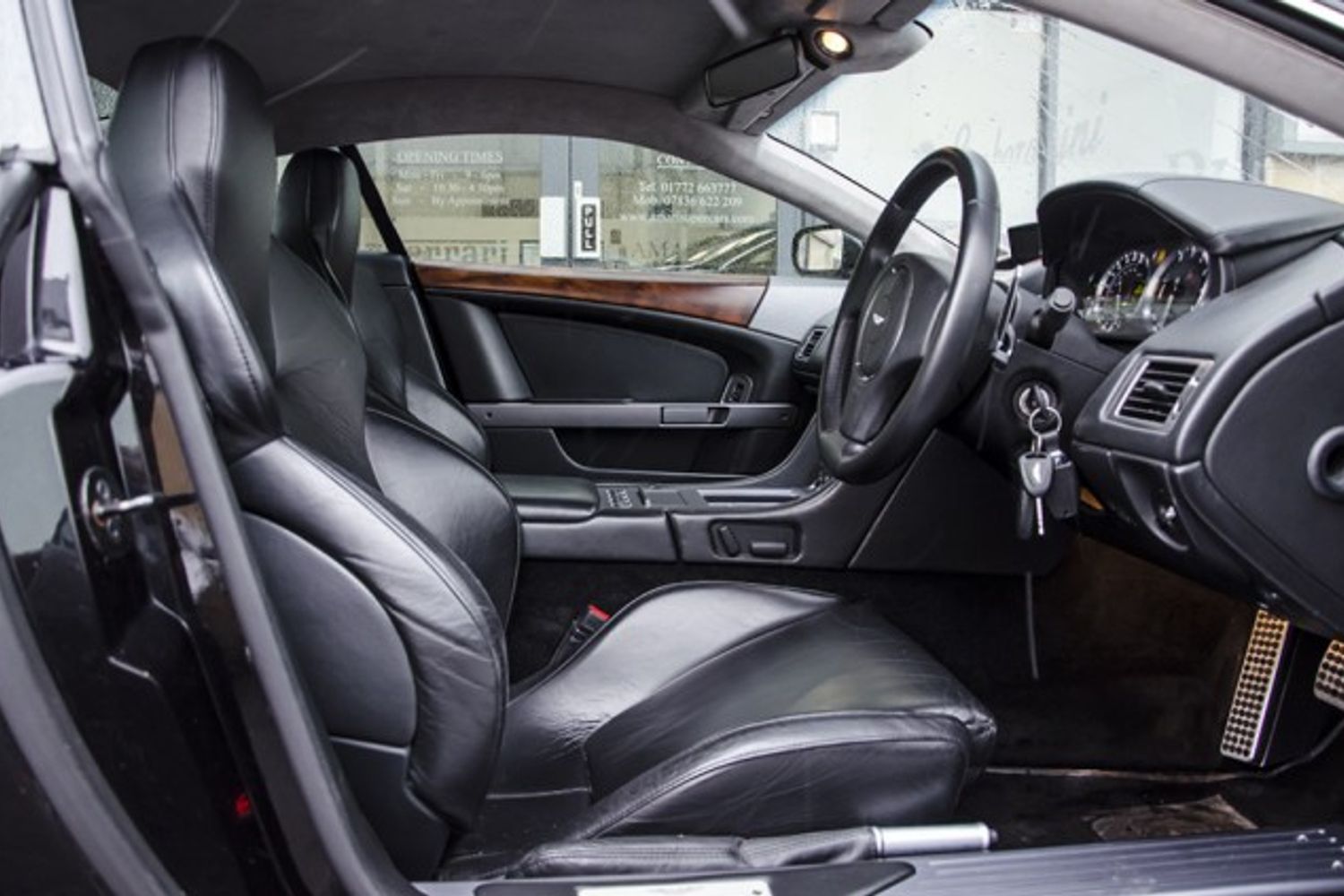 ASTON MARTIN DB9 COUPE V12 Touchtronic Auto