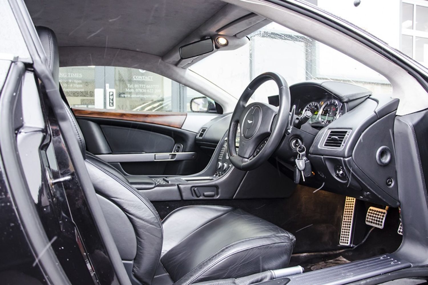 ASTON MARTIN DB9 COUPE V12 Touchtronic Auto