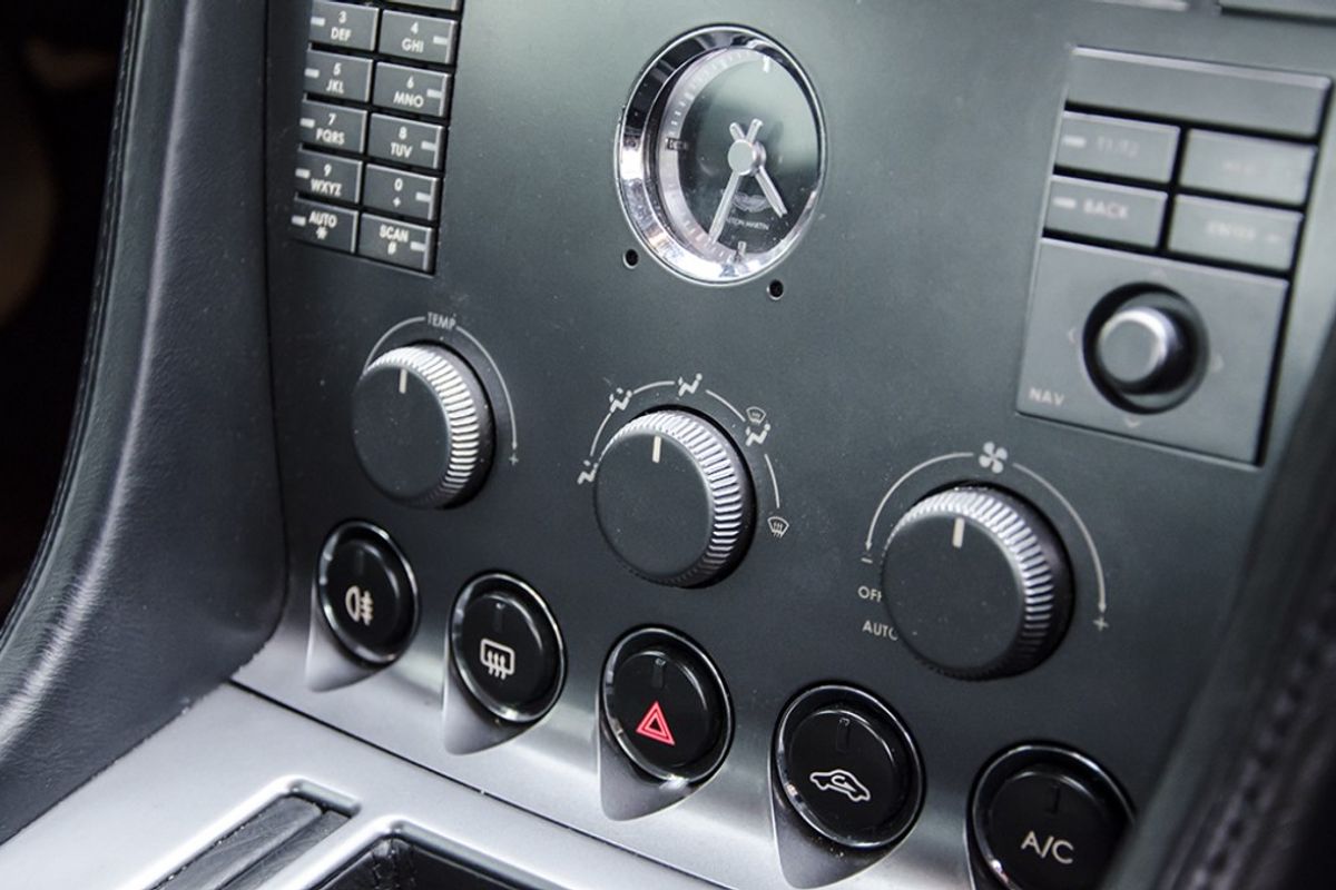 ASTON MARTIN DB9 COUPE V12 Touchtronic Auto