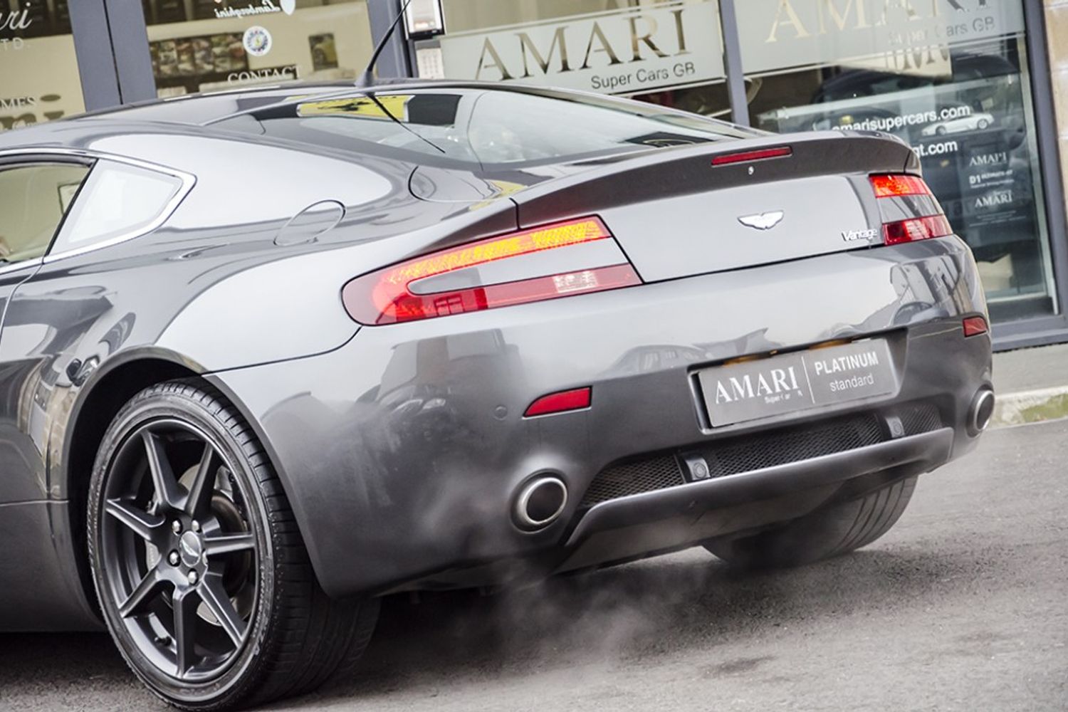 ASTON MARTIN V8 VANTAGE COUPE 2dr