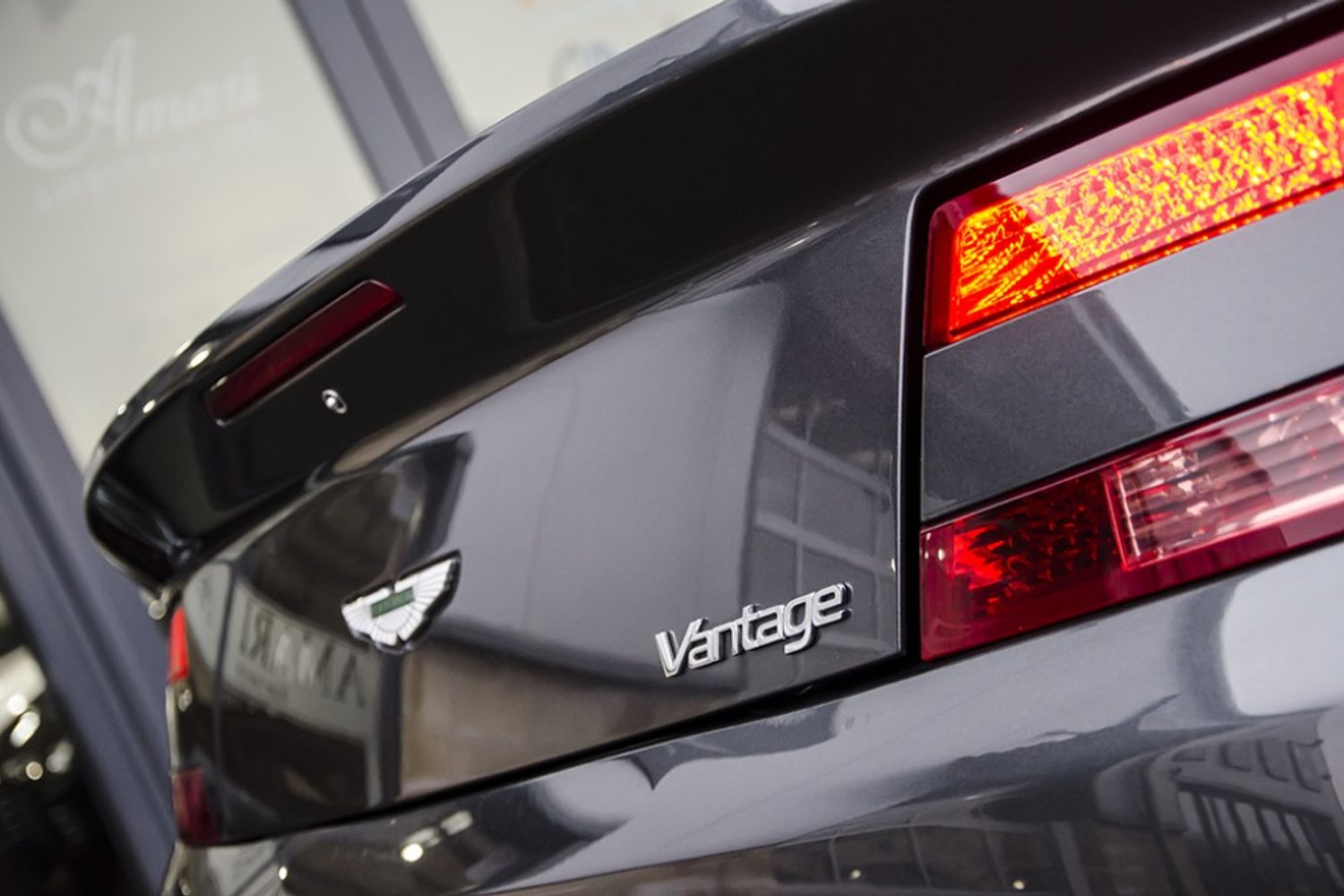 ASTON MARTIN V8 VANTAGE COUPE 2dr