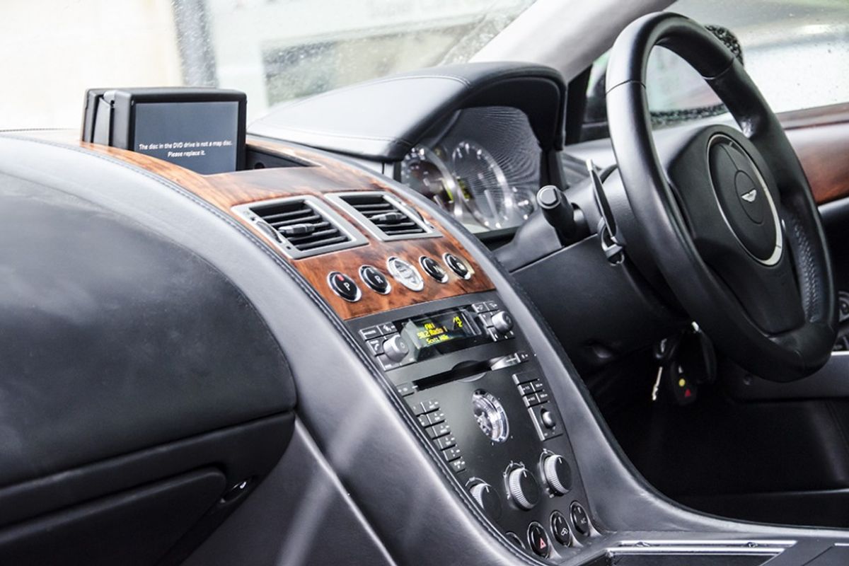 ASTON MARTIN DB9 COUPE V12 Touchtronic Auto