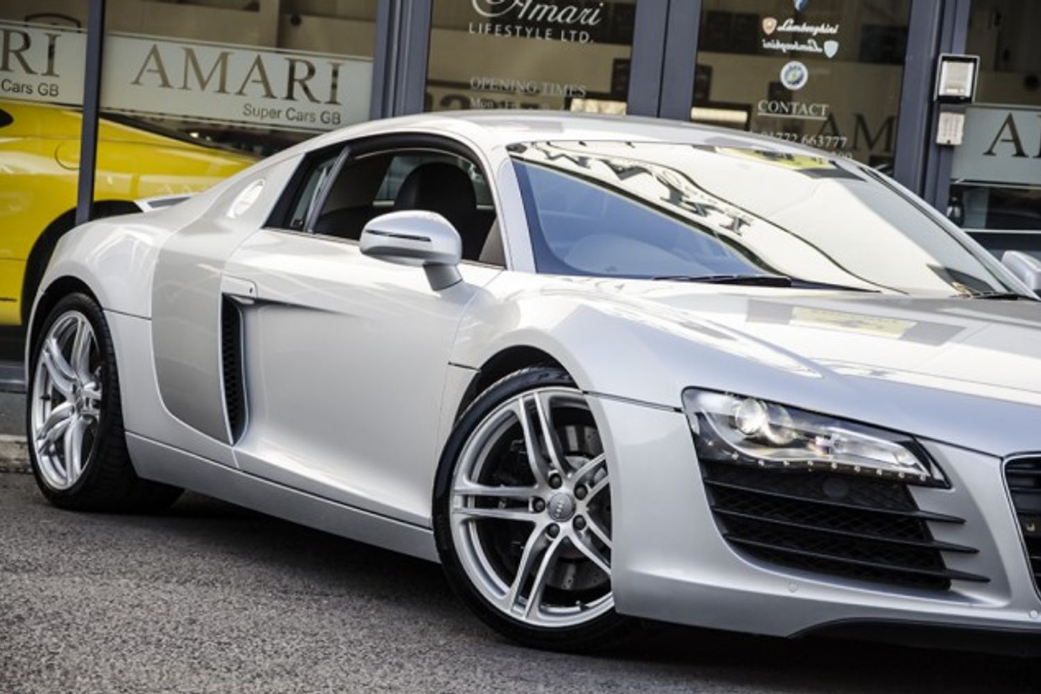 AUDI R8 COUPE 4.2 FSI Quattro
