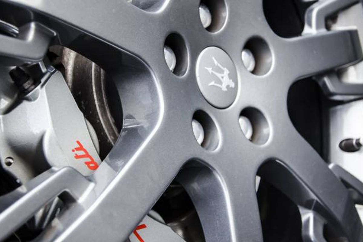 MASERATI GRANTURISMO COUPE V8 S MC Shift