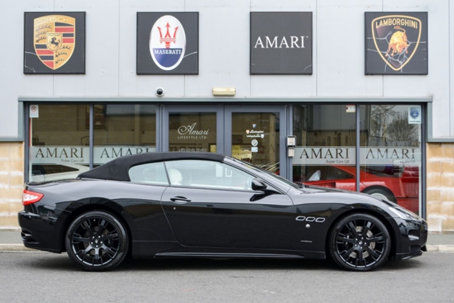 MASERATI GRANCABRIO CONVERTIBLE V8 Sport MC Shift