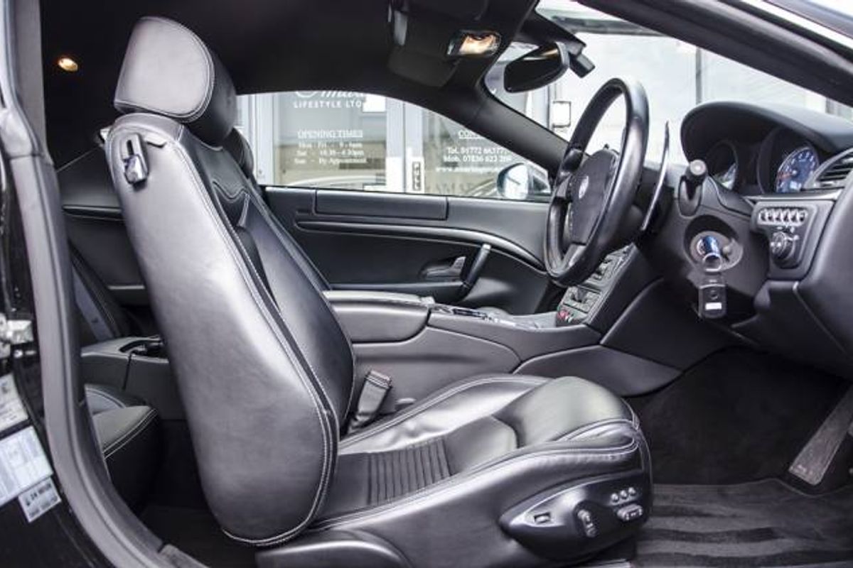 MASERATI GRANTURISMO COUPE V8 S MC Shift