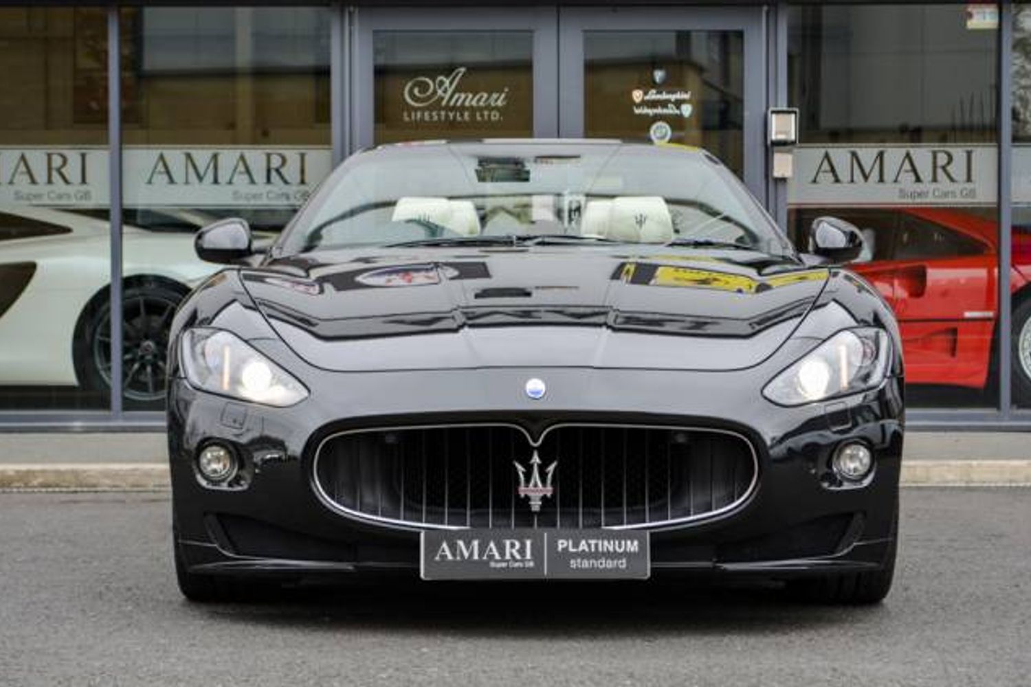 MASERATI GRANCABRIO CONVERTIBLE V8 Sport MC Shift