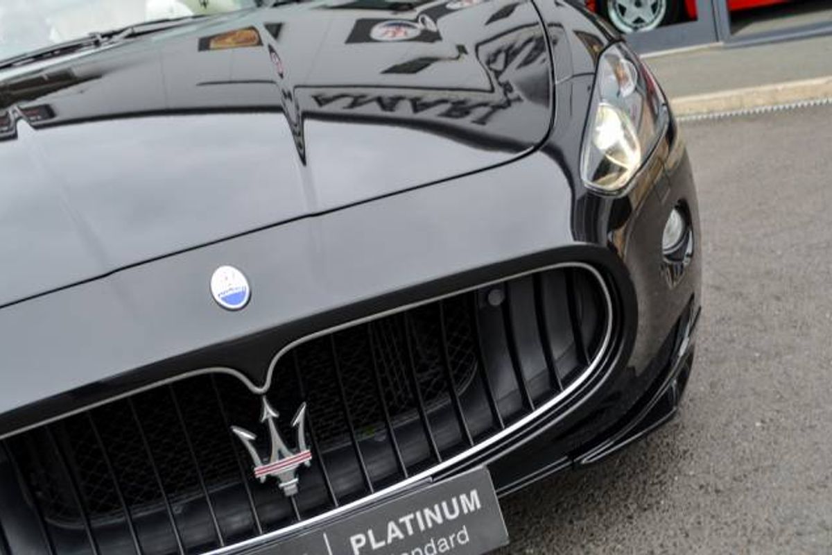 MASERATI GRANCABRIO CONVERTIBLE V8 Sport MC Shift