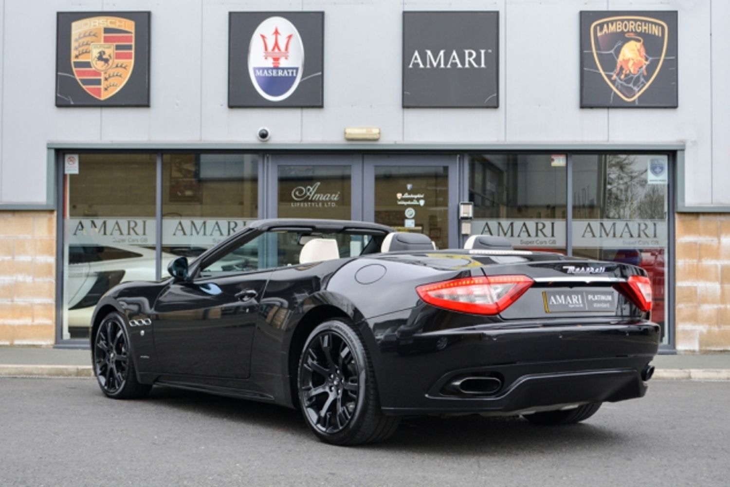 MASERATI GRANCABRIO CONVERTIBLE V8 Sport MC Shift
