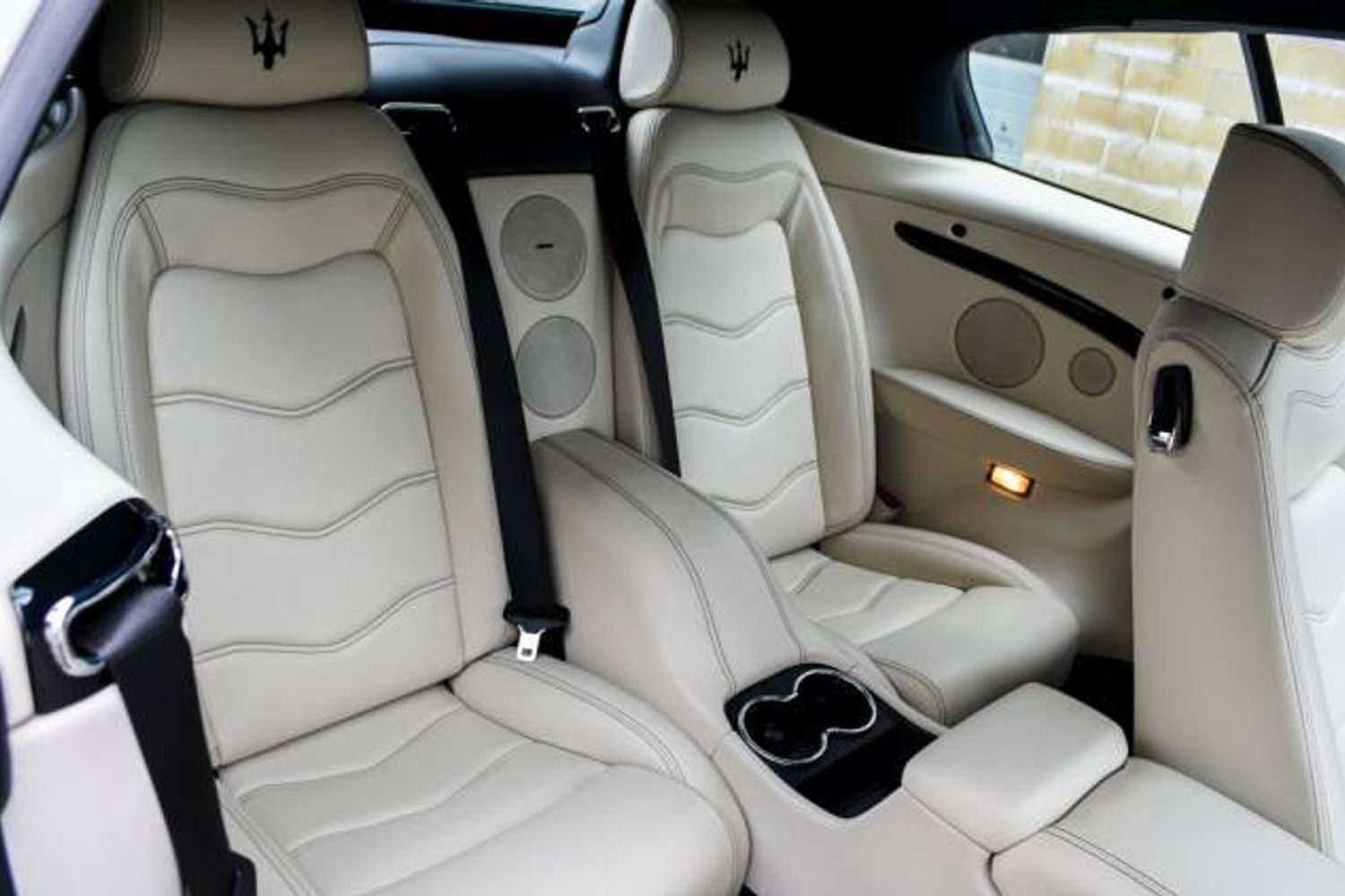 MASERATI GRANCABRIO CONVERTIBLE V8 Sport MC Shift