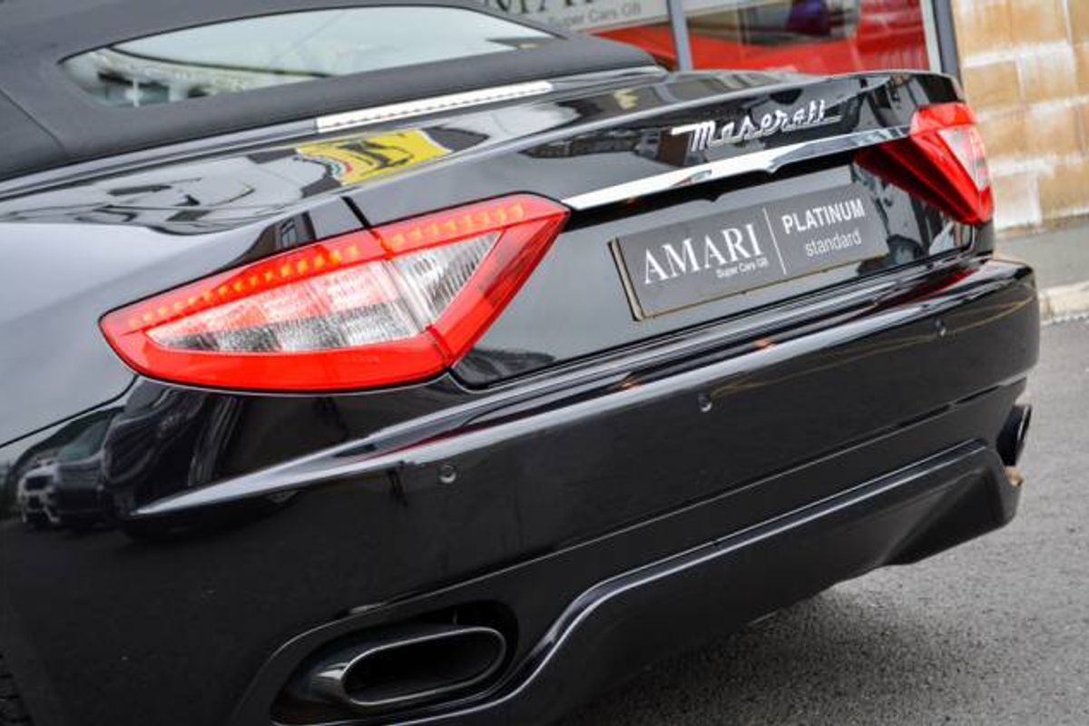 MASERATI GRANCABRIO CONVERTIBLE V8 Sport MC Shift
