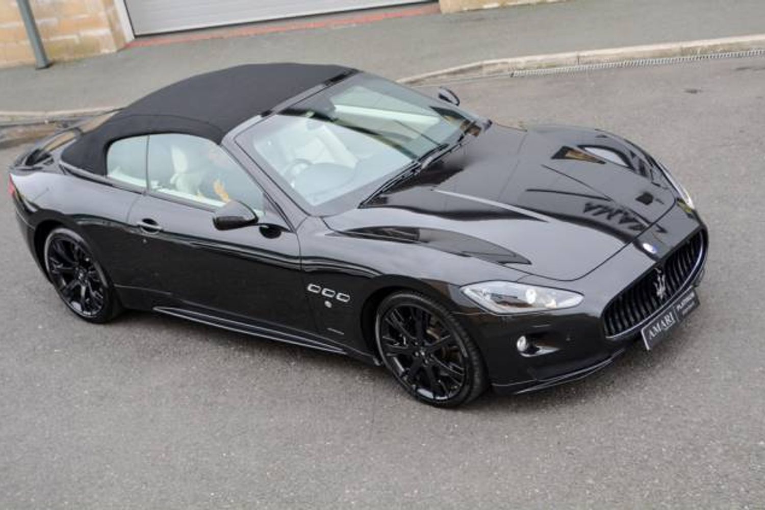 MASERATI GRANCABRIO CONVERTIBLE V8 Sport MC Shift