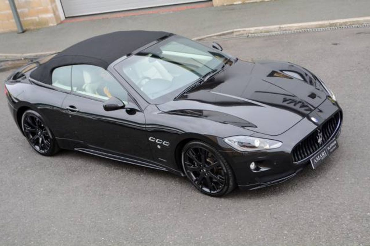 MASERATI GRANCABRIO CONVERTIBLE V8 Sport MC Shift