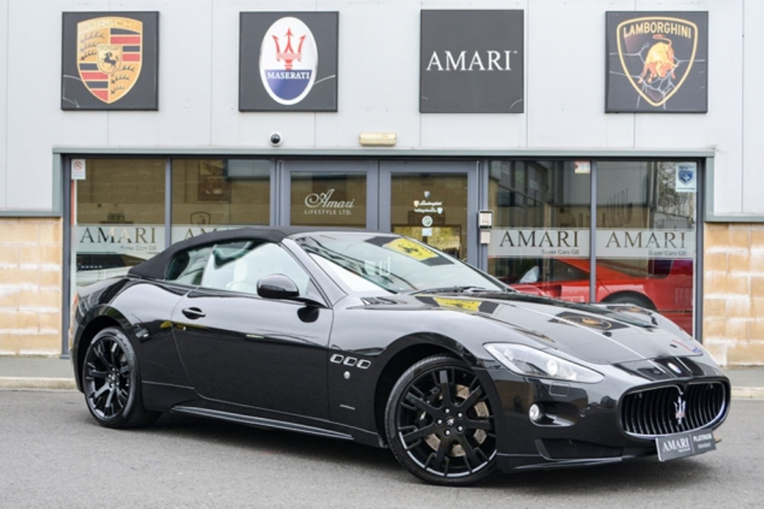 MASERATI GRANCABRIO CONVERTIBLE V8 Sport MC Shift