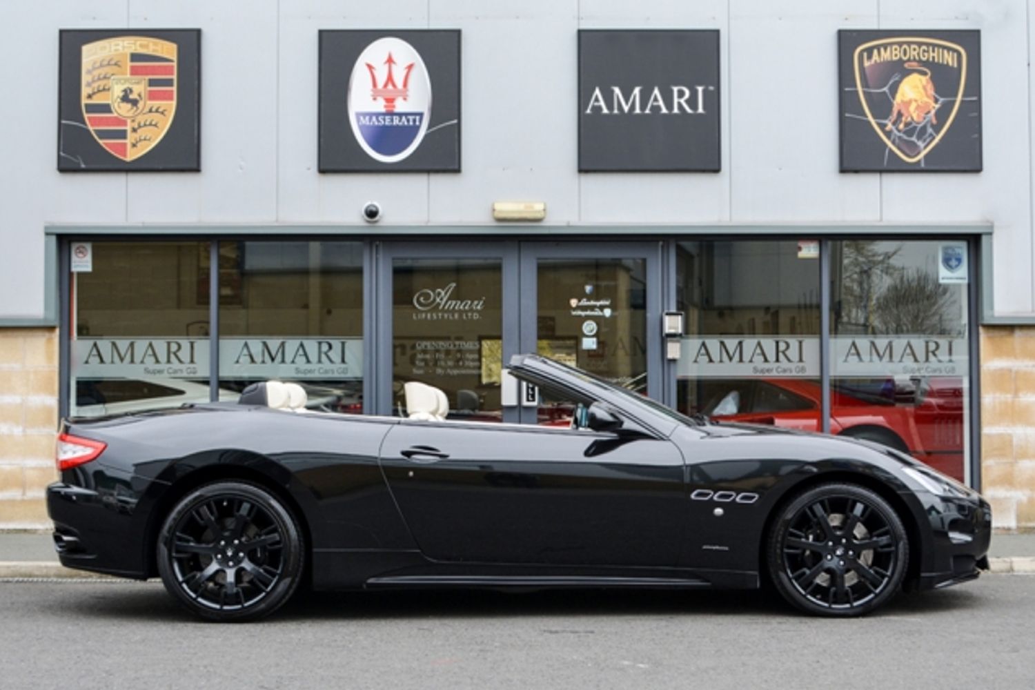 MASERATI GRANCABRIO CONVERTIBLE V8 Sport MC Shift