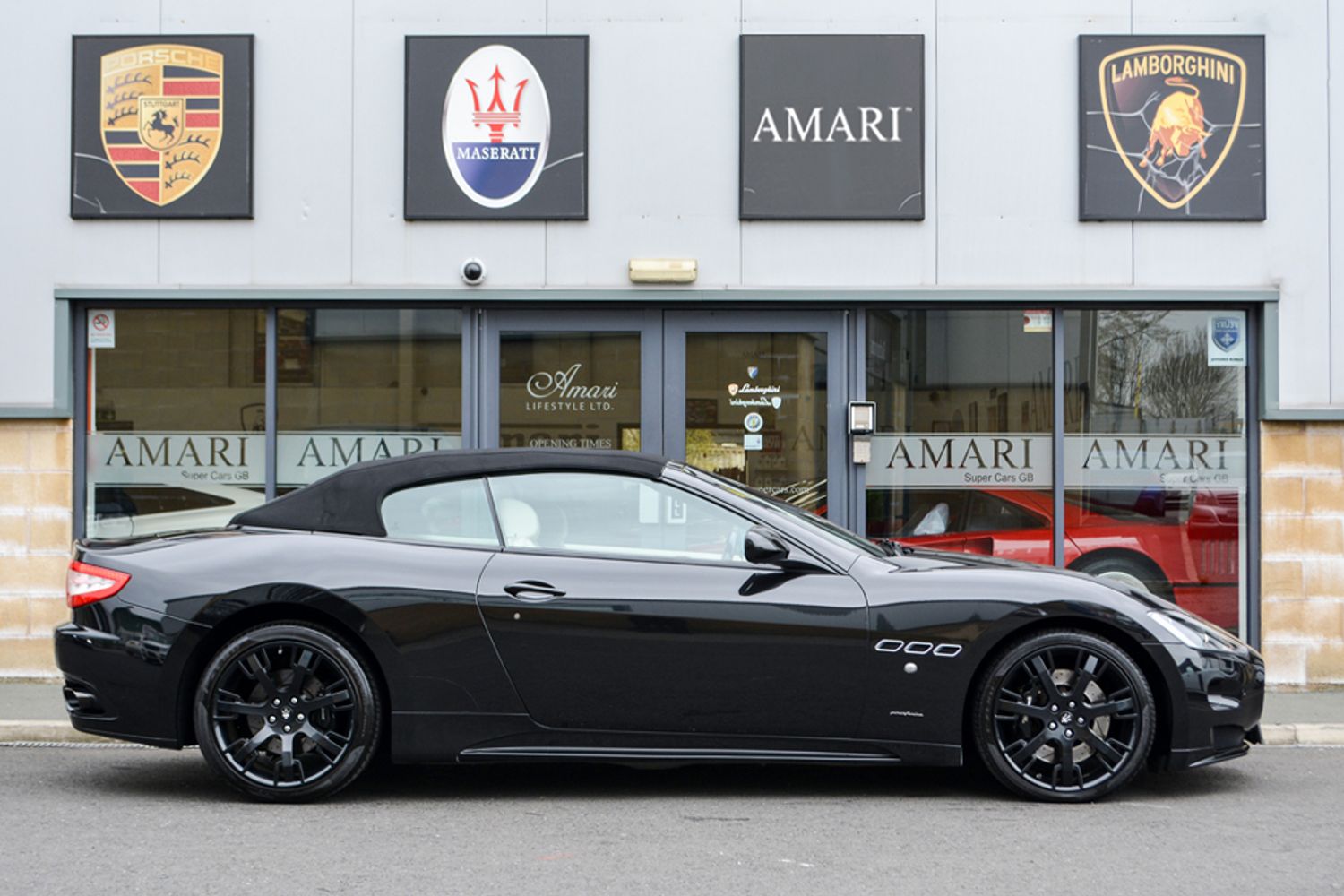 MASERATI GRANCABRIO CONVERTIBLE V8 Sport MC Shift