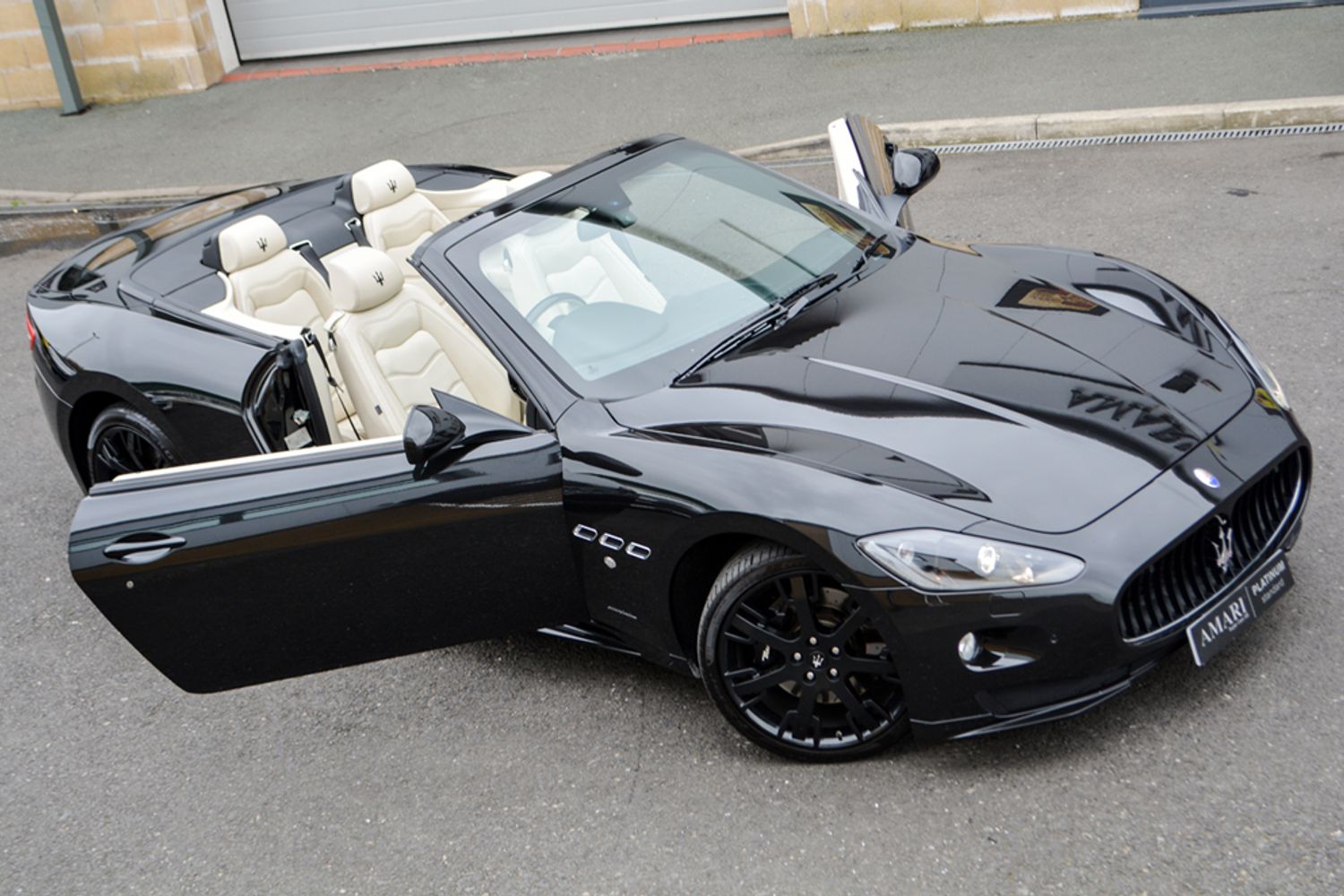 MASERATI GRANCABRIO CONVERTIBLE V8 Sport MC Shift
