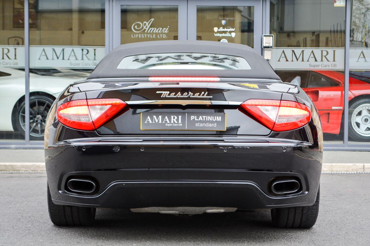 MASERATI GRANCABRIO CONVERTIBLE V8 Sport MC Shift