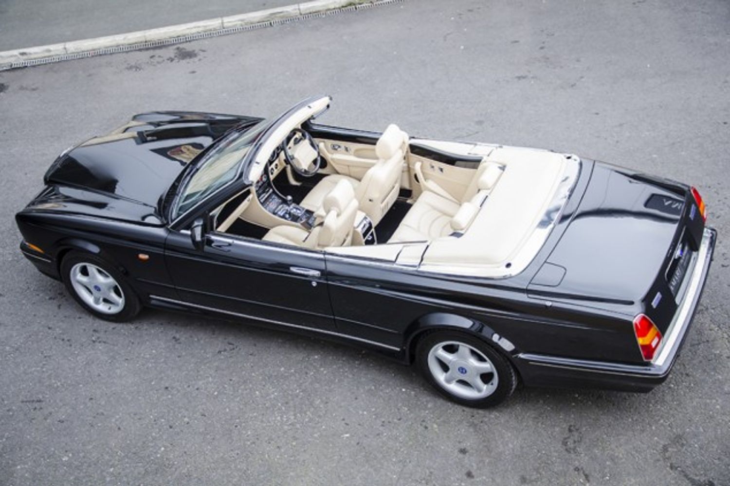 BENTLEY Azure Mulliner Wide Body
